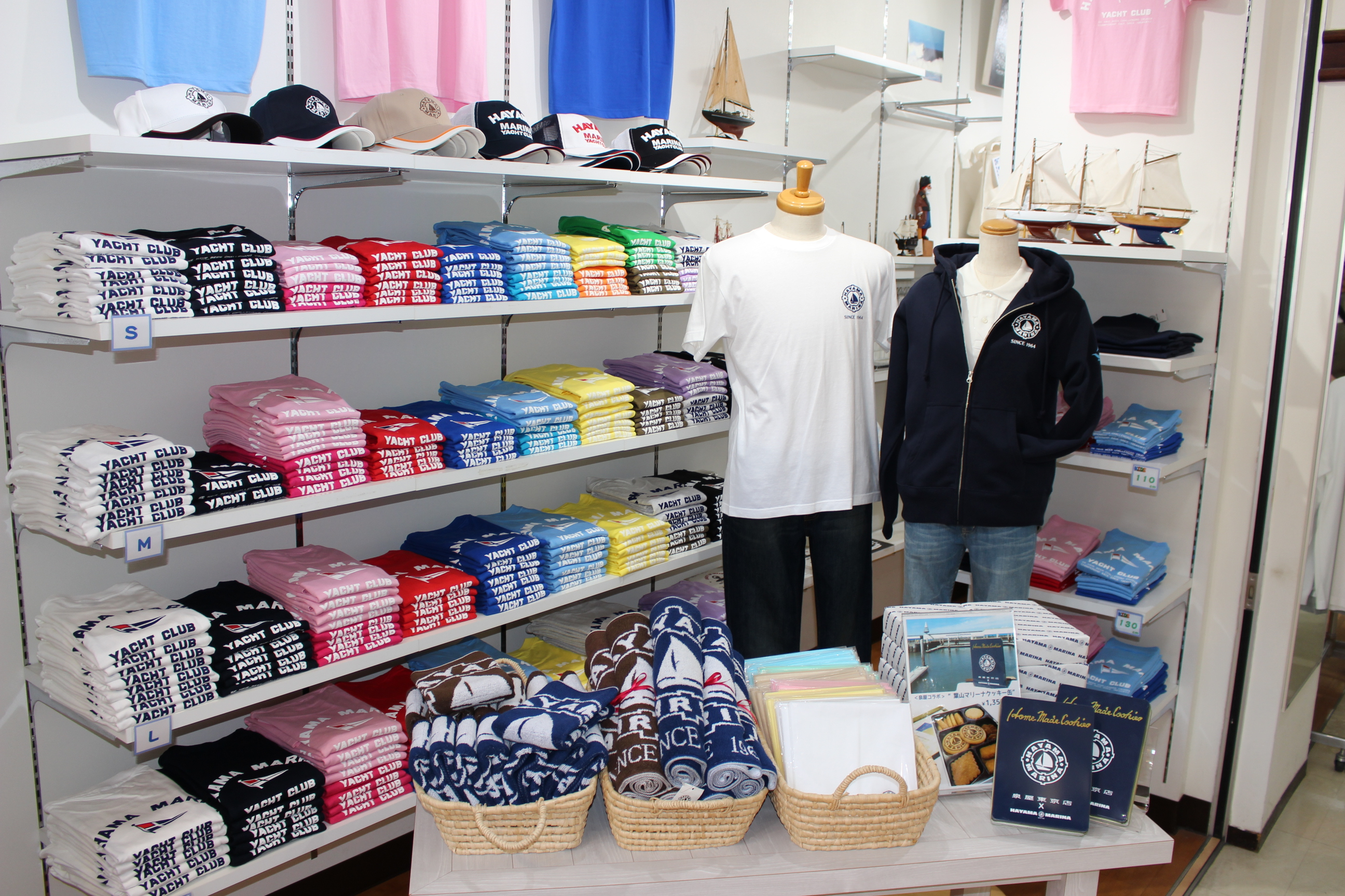 `` Hayama Marina Plaza Passage'' where you can get Hayama original goods